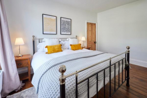 Host & Stay - Hidden Gem